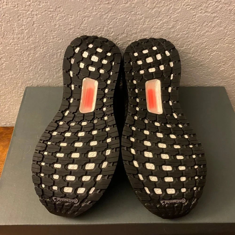 Adidas Wmns UltraBoost 20 Triple Black Lifestyle Running Shoes G55826 Size 5.5_5